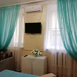 U Deribasovskoi Apartment