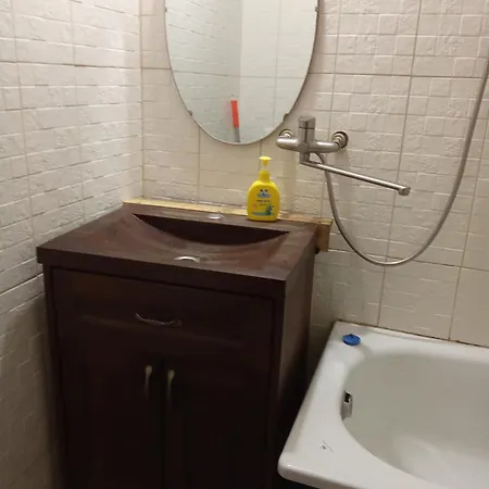 U Deribasovskoi Lejlighed *